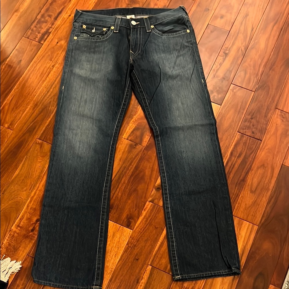 Men's true religion, straight leg blue Jeans size 33 x32